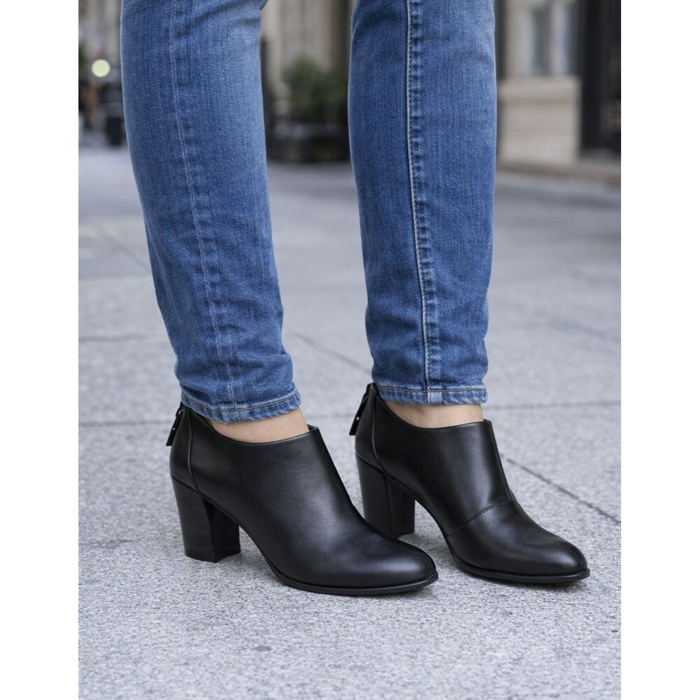 Eileen Fisher Women Leather Ankle Boots Size 9 Black Zip Dress Work Shoes - Picture 2 of 16